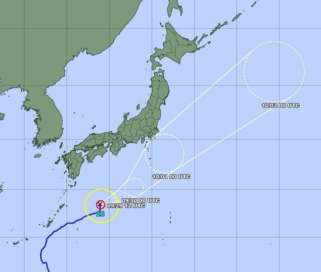 typhoon-1790669007.jpg