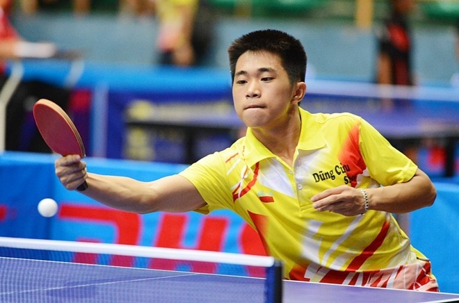 tay-vot-nguyen-duc-tuan-1650159291.jpg