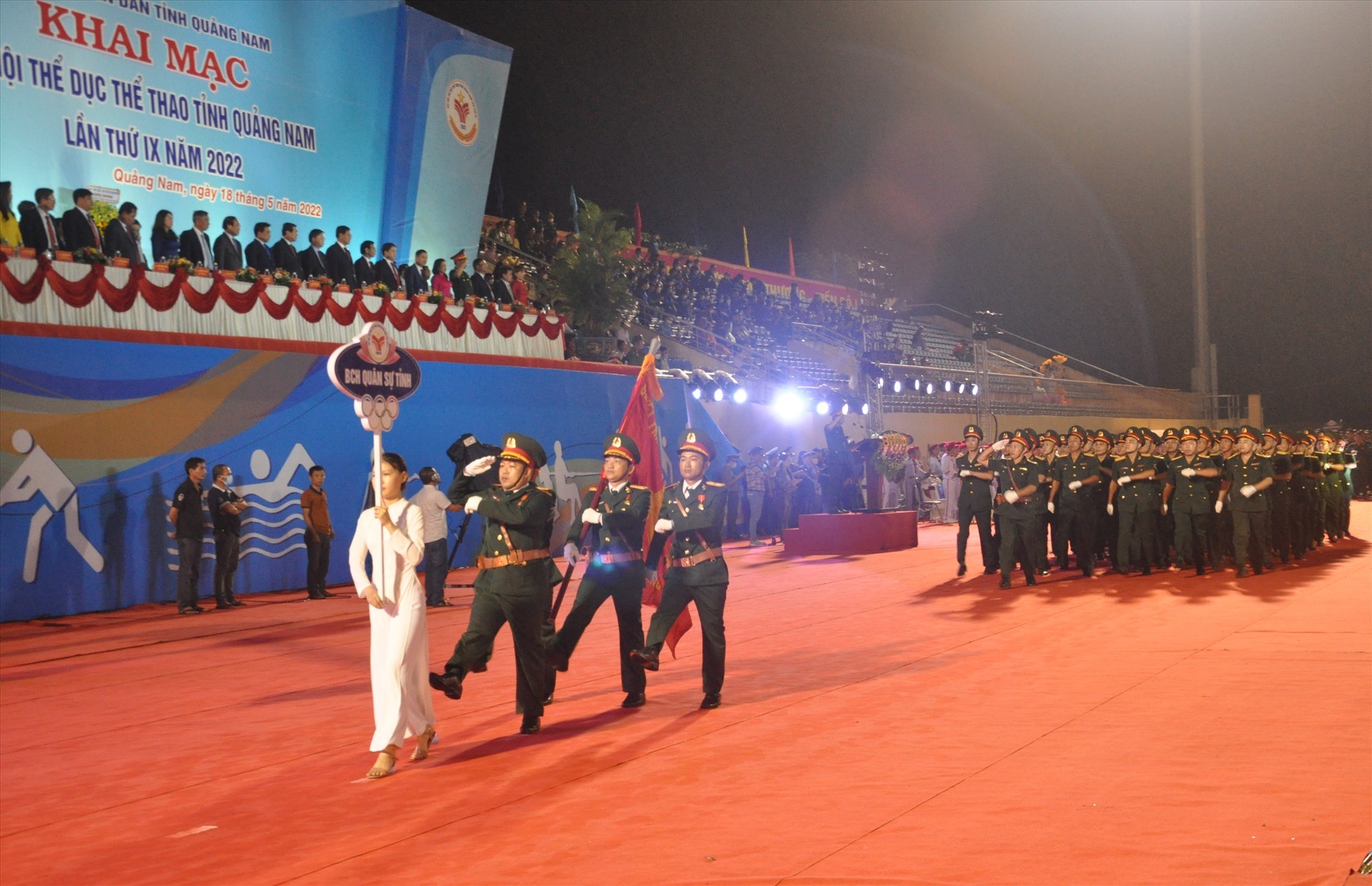 khai-mac-1652947100.jpg