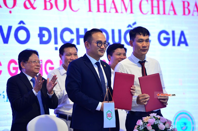 bong-chuyen-3-1654066900.jpg