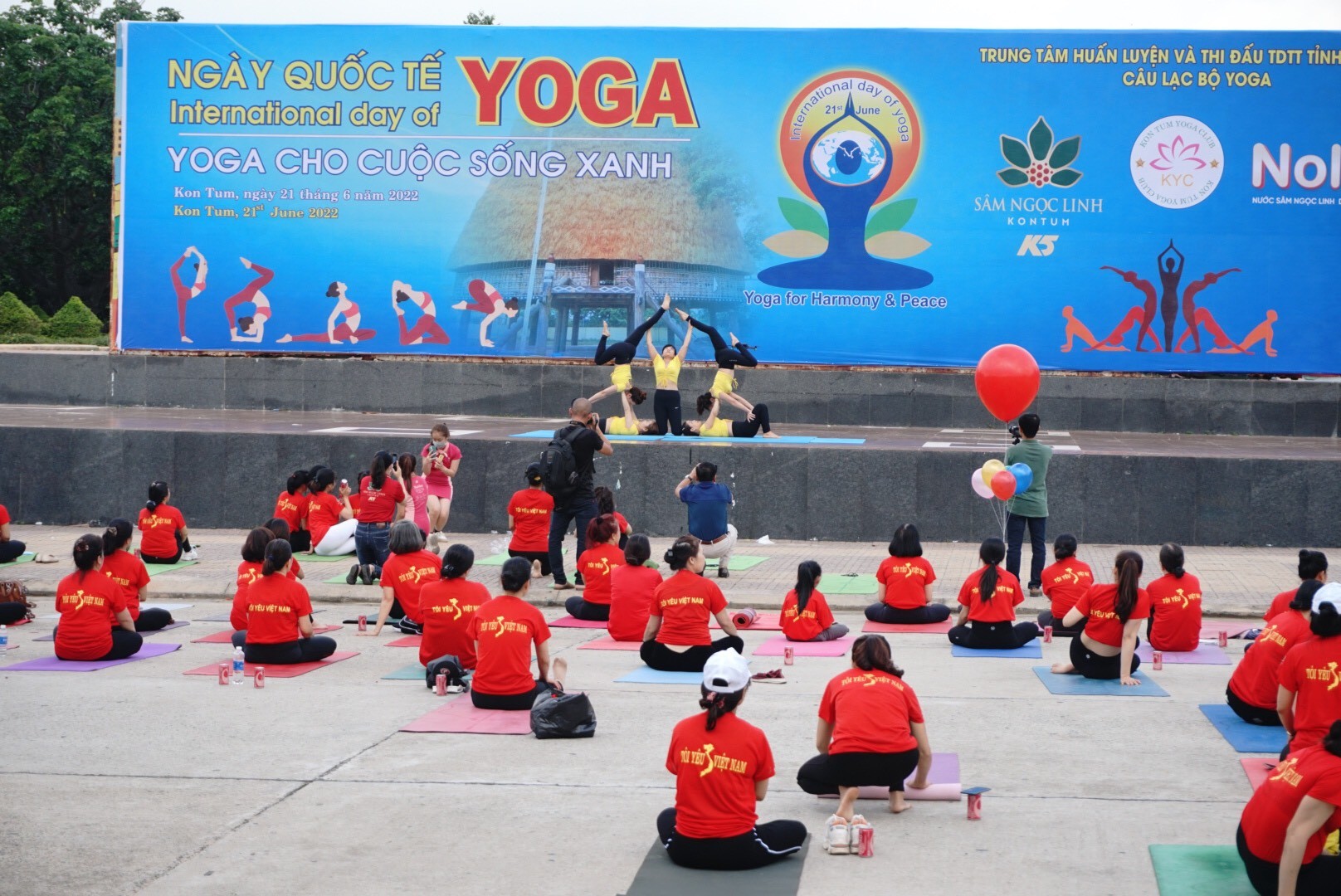 yoga-1655603477.jpg