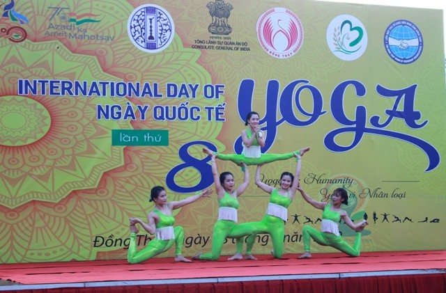 yoga2-1655698314.jpg