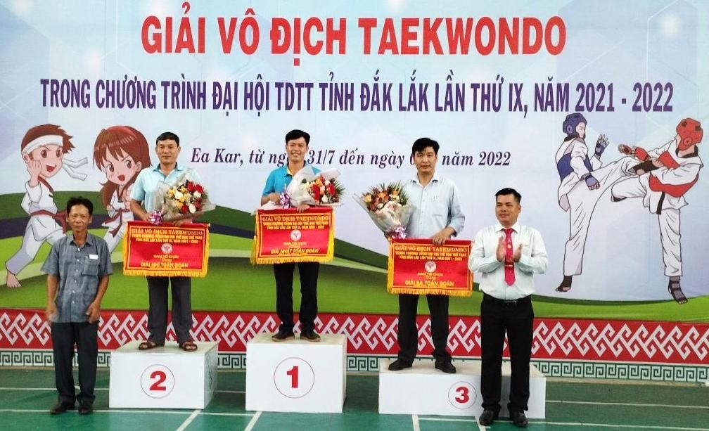 dk-1659536149.jpg