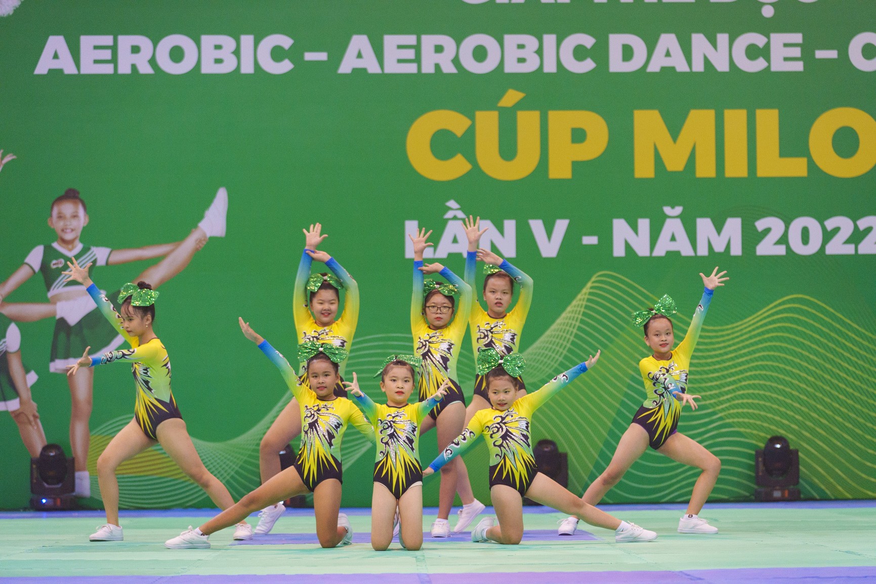 aerobic-giup-tre-cai-thien-voc-dang-va-su-deo-dai-cho-co-the-dong-thoi-duy-tri-nang-luong-ben-bi-de-vuot-qua-chinh-minh-trong-tap-luyen-thi-dau-1660436994.jpg