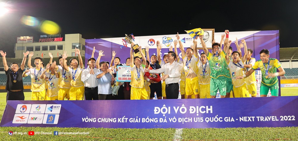 u15-song-lam-nghe-an-dang-quang-ngoi-vo-dich-giai-u15-quoc-gia-2022-1661227309.jpg