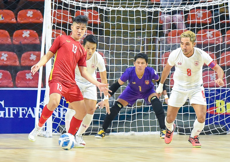 doi-tuyen-futsal-viet-nam-danh-bai-myanmar-de-ginhy-ve-du-vong-chung-ket-futsal-chau-a-2022-1662774127.jpg