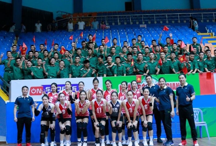 bong-chuyen-quan-doi-1665469118.jpg
