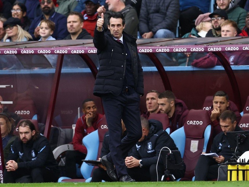 2-aston-villa-unai-emery-ra-mat-thanh-cong-1668058309.jpg