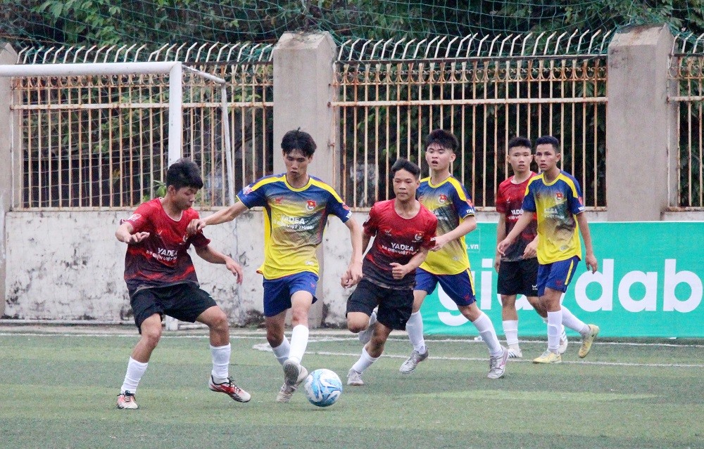 bong-da-bac-giang-1683793725.jpg