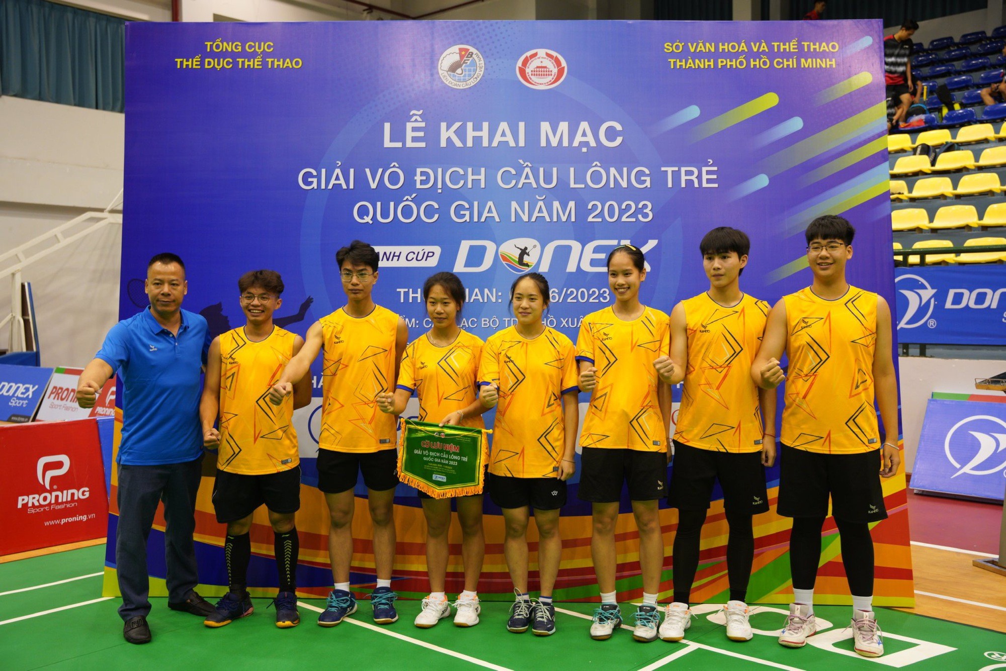 cau-long-2-1686025321.jpeg