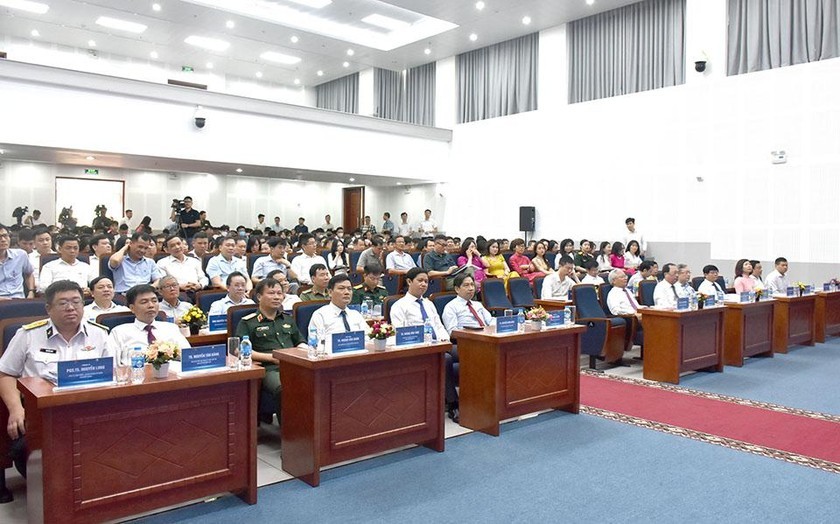 hoi-thao-2-1686824956.jpg