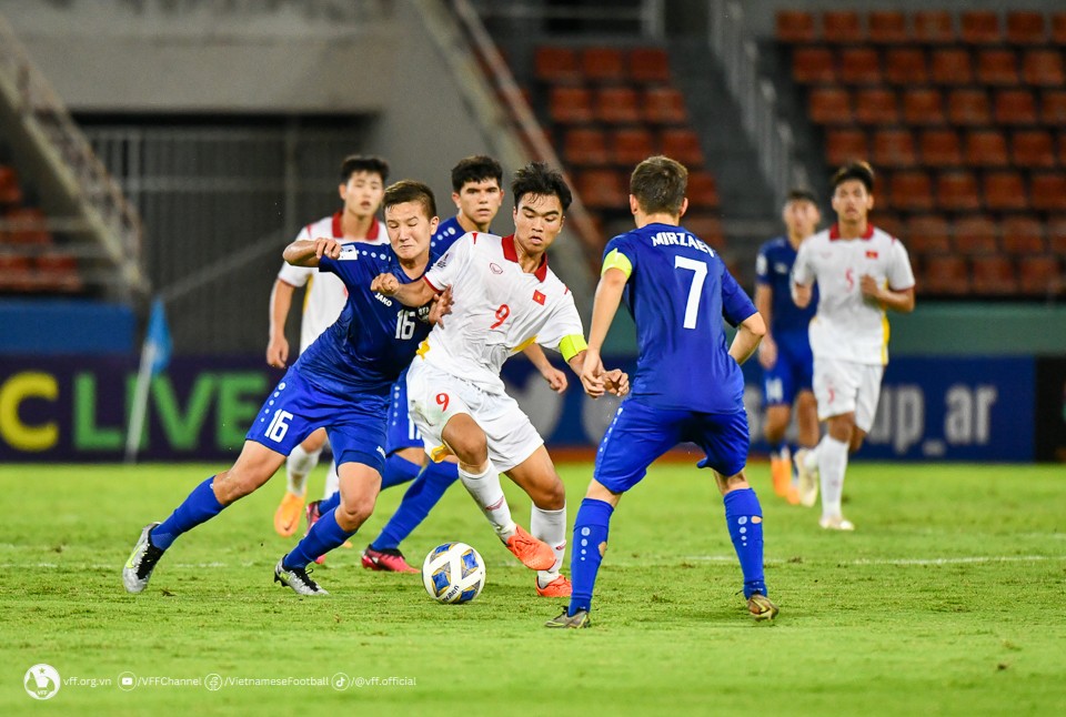 afc-u17-asian-cup-2023-first-half-1687567624.jpeg