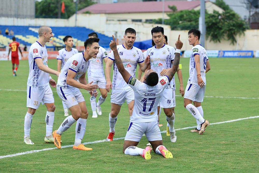 ha-noi-fc-dat-muc-tieu-vuot-qua-vong-bang-tai-afc-champions-league-2023-2024-1697686601.jpg