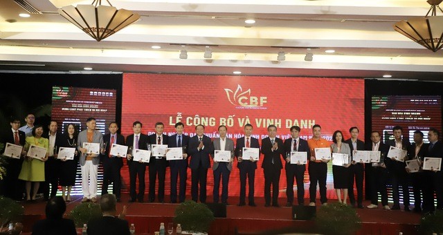 chung-nhan-doanh-nghiep-1700966653.jpg