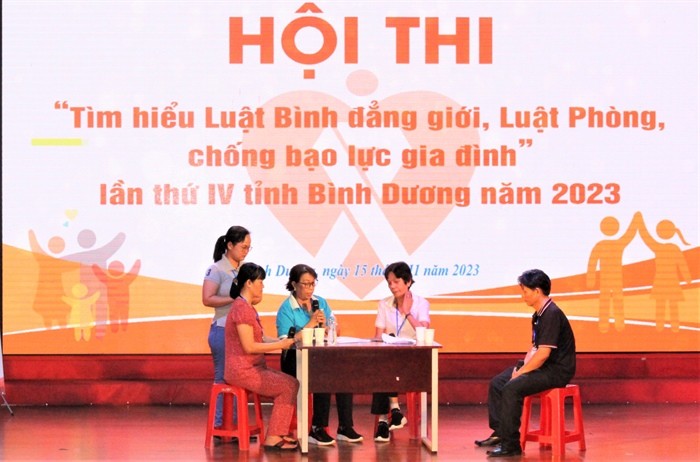 luat-phong-chong-bao-luqcj-gia-dinh-co-hieu-luch-1701764551.jpg