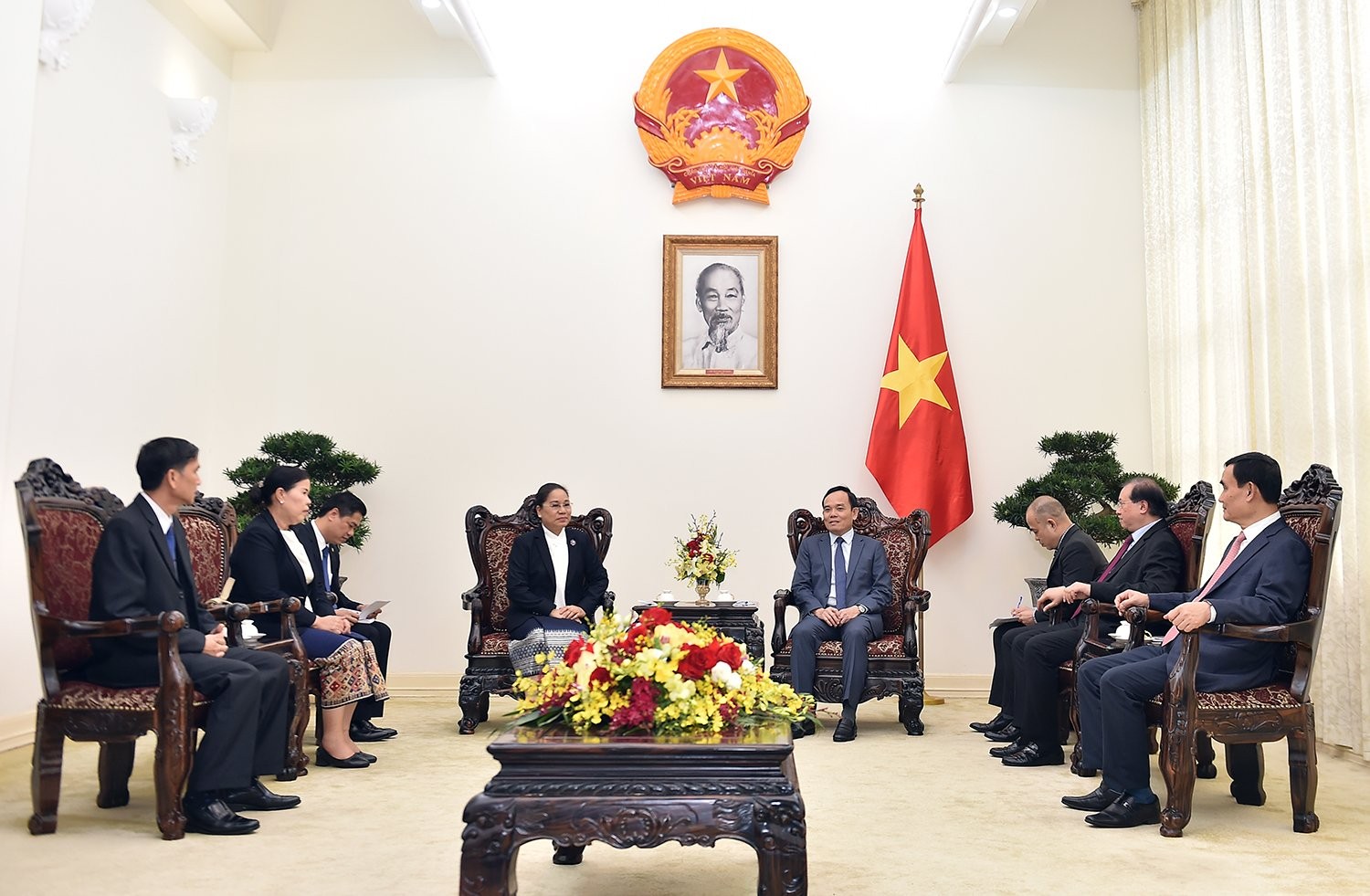 pho-thu-tuong-tiep-bo-truong-lao-1702606633.jpg