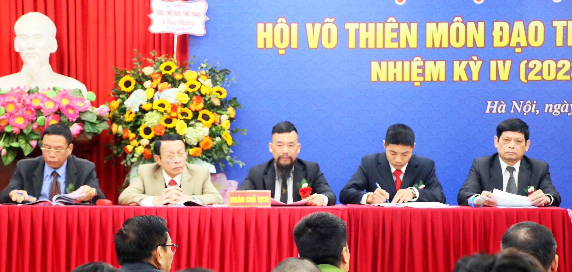 vo-2-1703508770.jpg