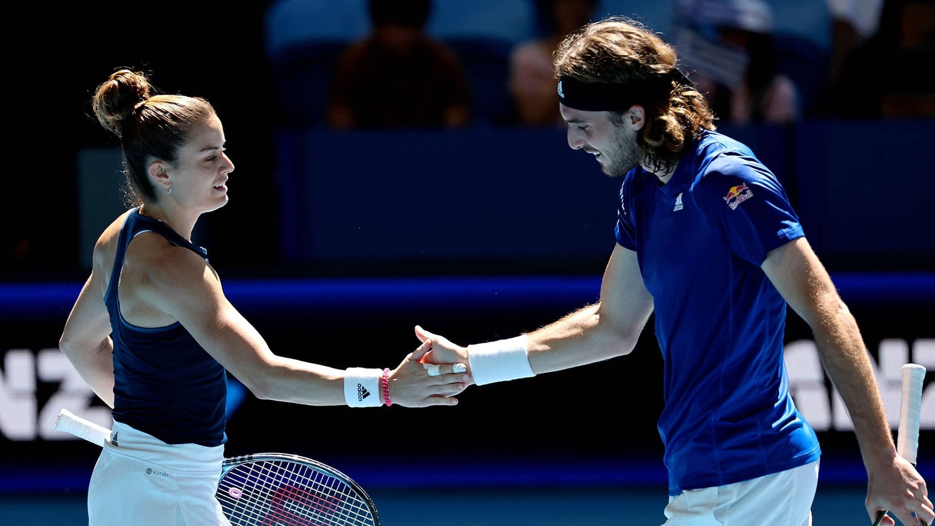 tsitsipas-sakkari-team-greece-1704343007.jpg