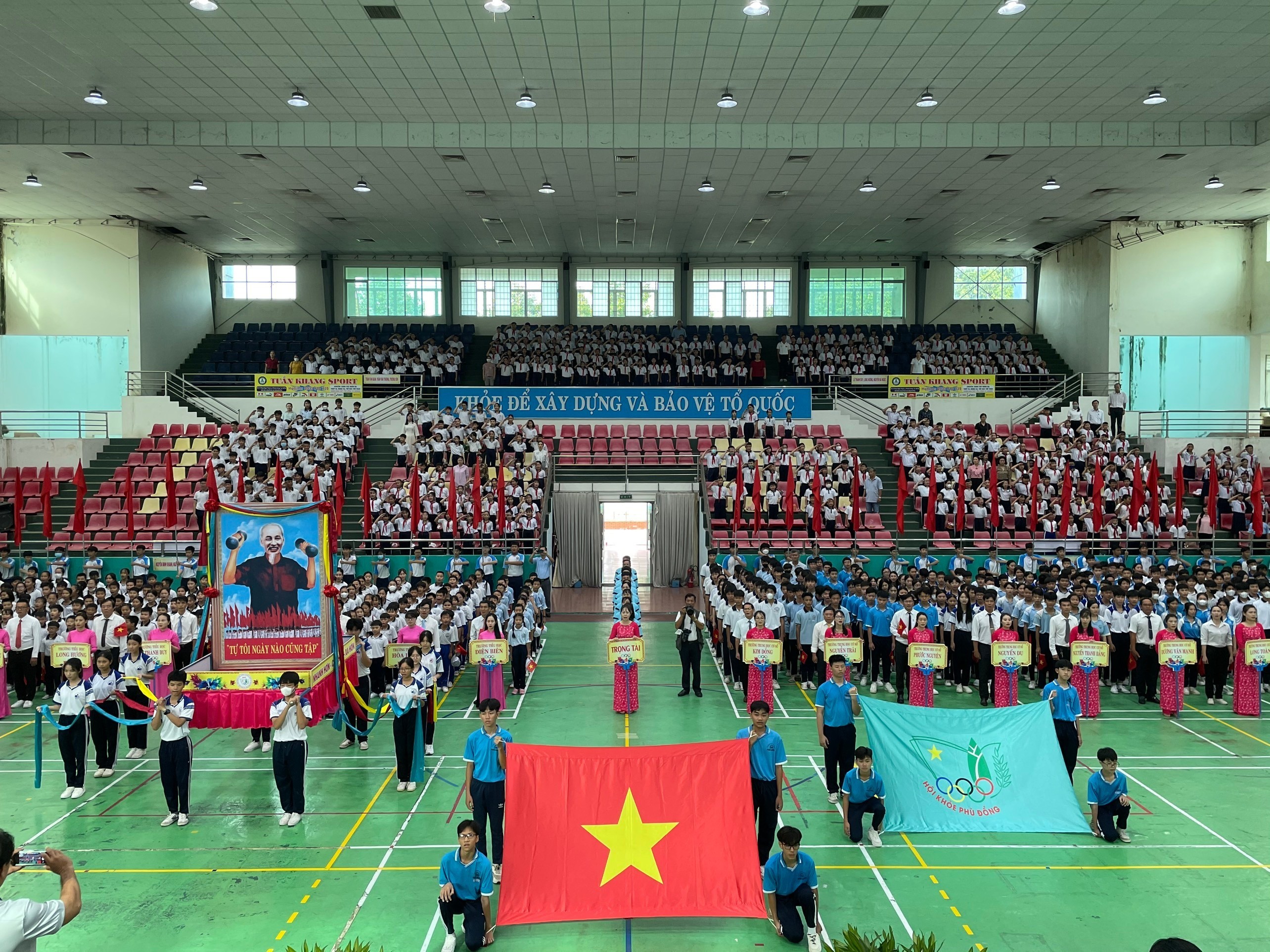 hk-1708651673.jpg