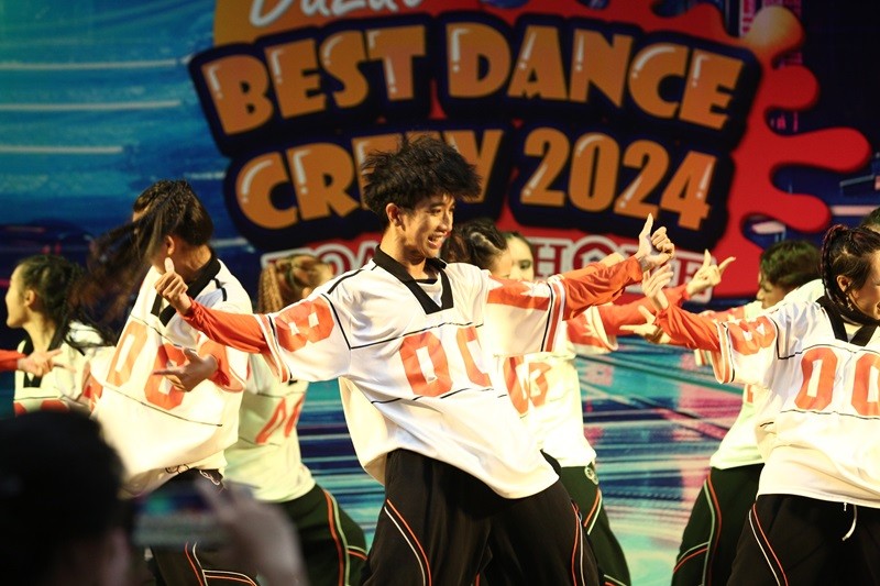 big-boom-dance-team-1710306160.JPG