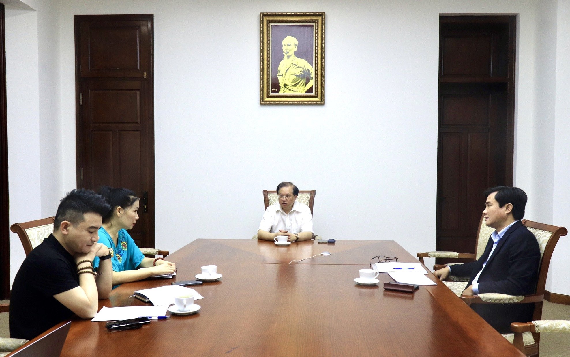 thu-truong-dong-1712893867.jpg