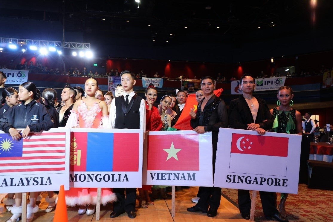 khieu-vu-3-1716821821.jpg
