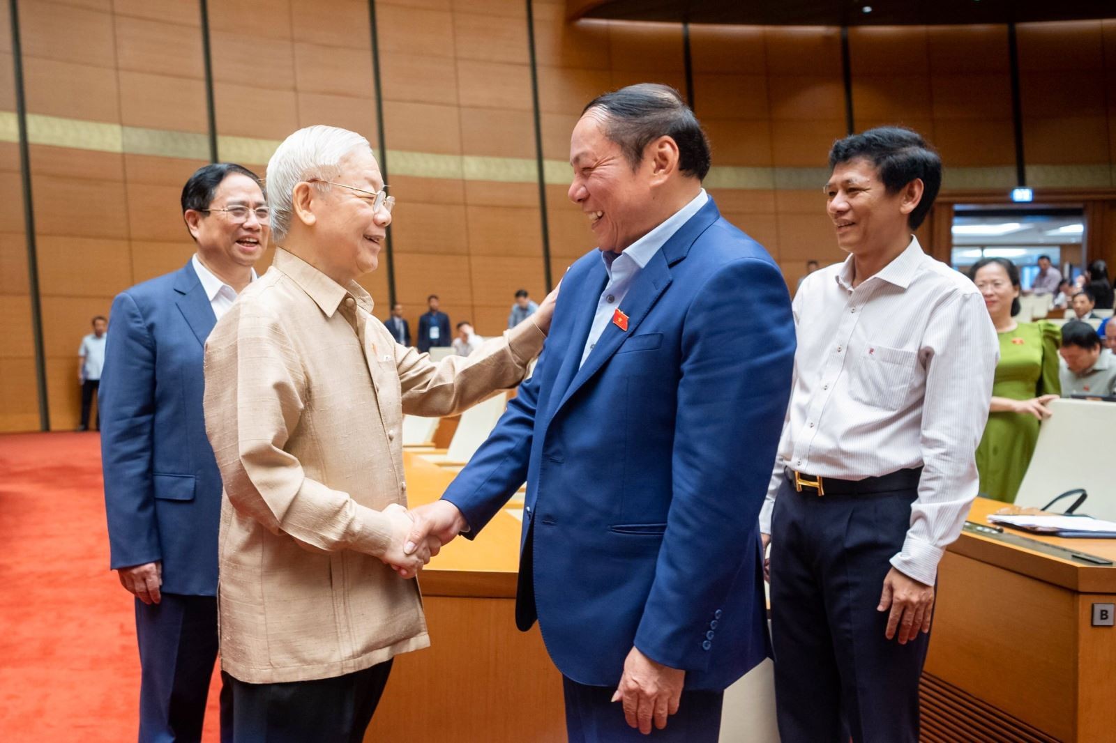 tong-bi-thu-thu-tuong-va-bo-truong-1721618969.jpg