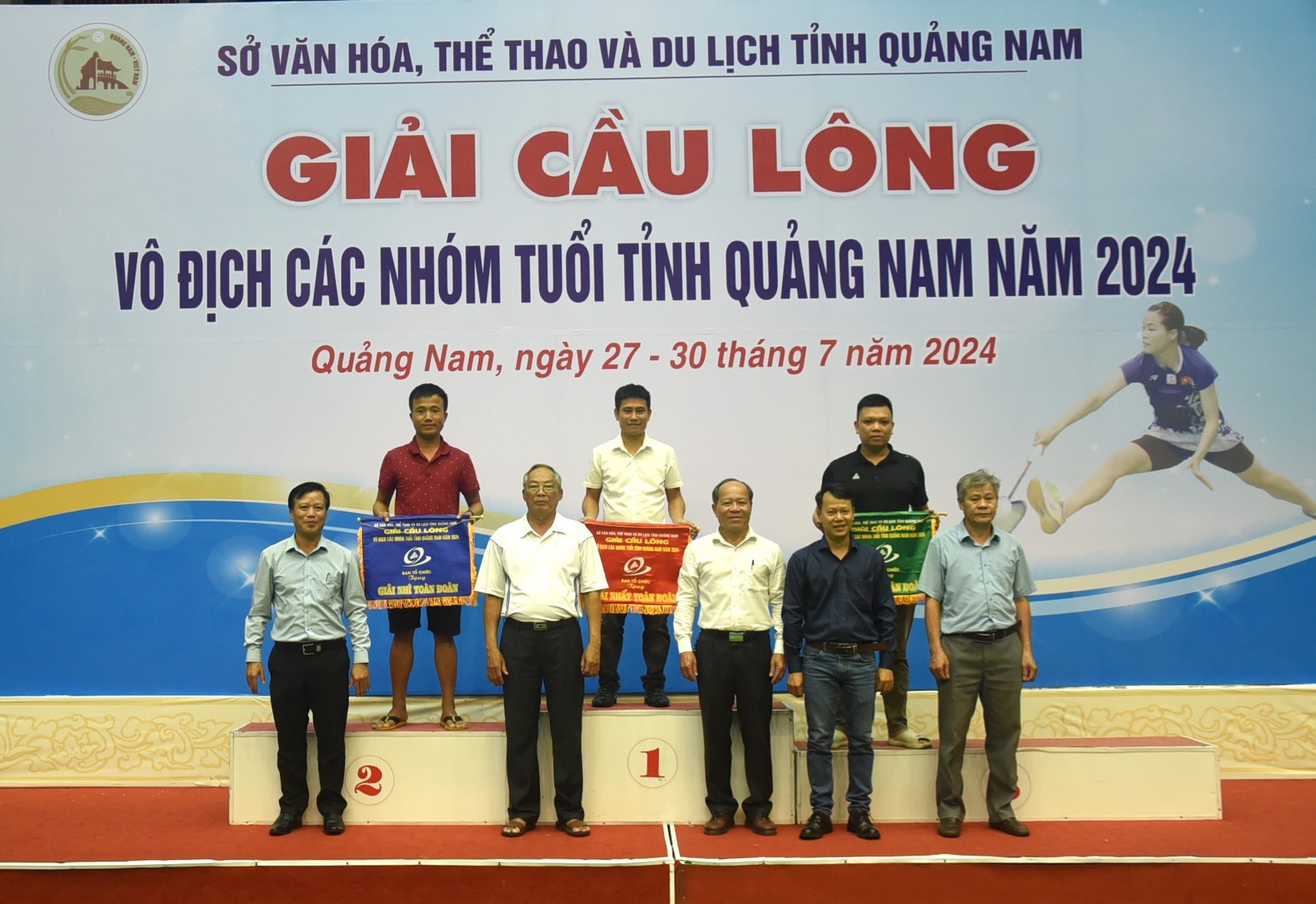 trao-giai-1722349373.jpg