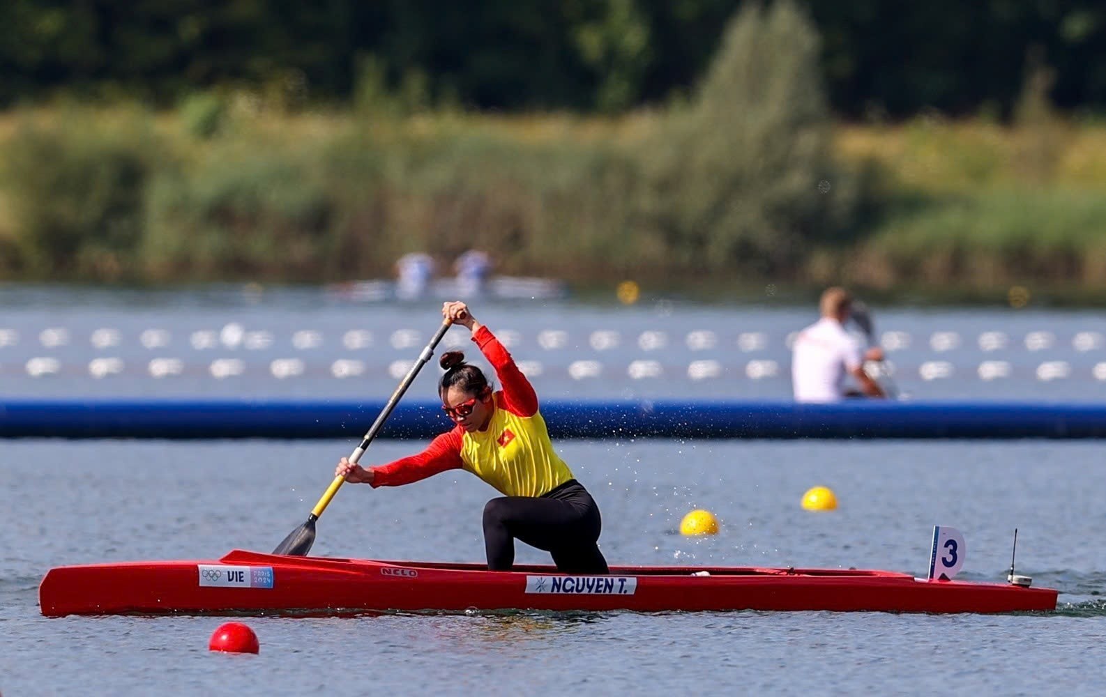 canoe-1-1723123064.jpg