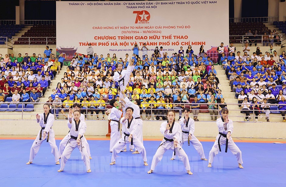 bieu-dien-taekwondo-tphcm-sang-nay-1724489560.jpg