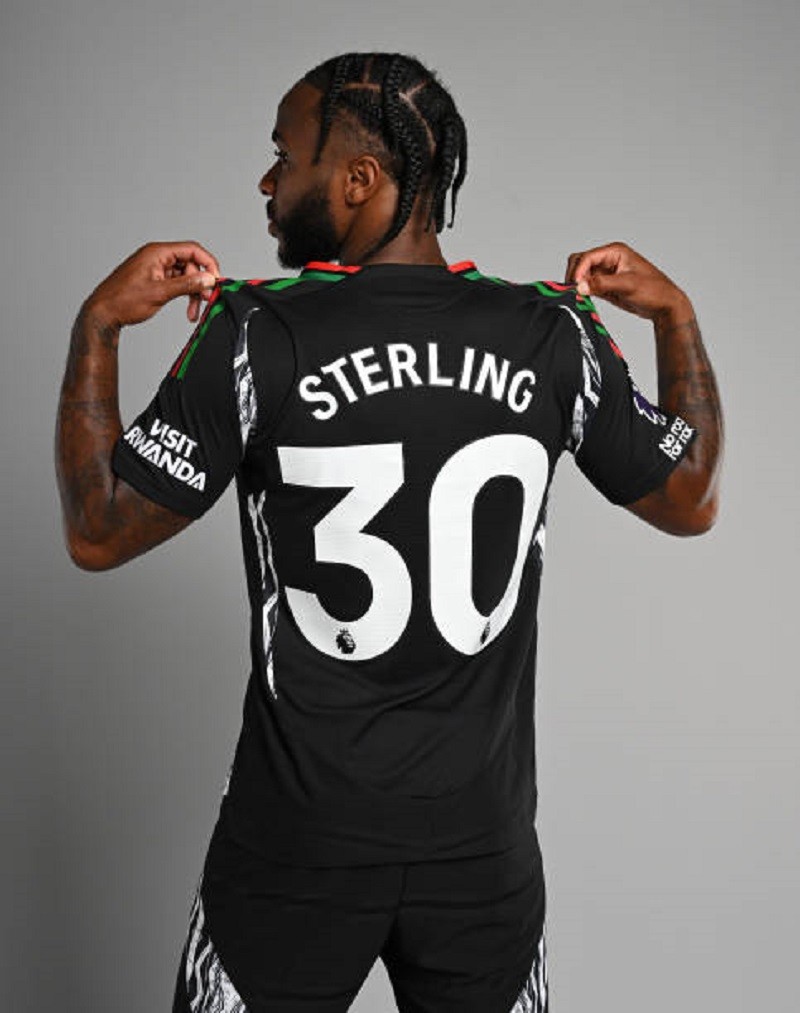 sterling-1725420933.jpg