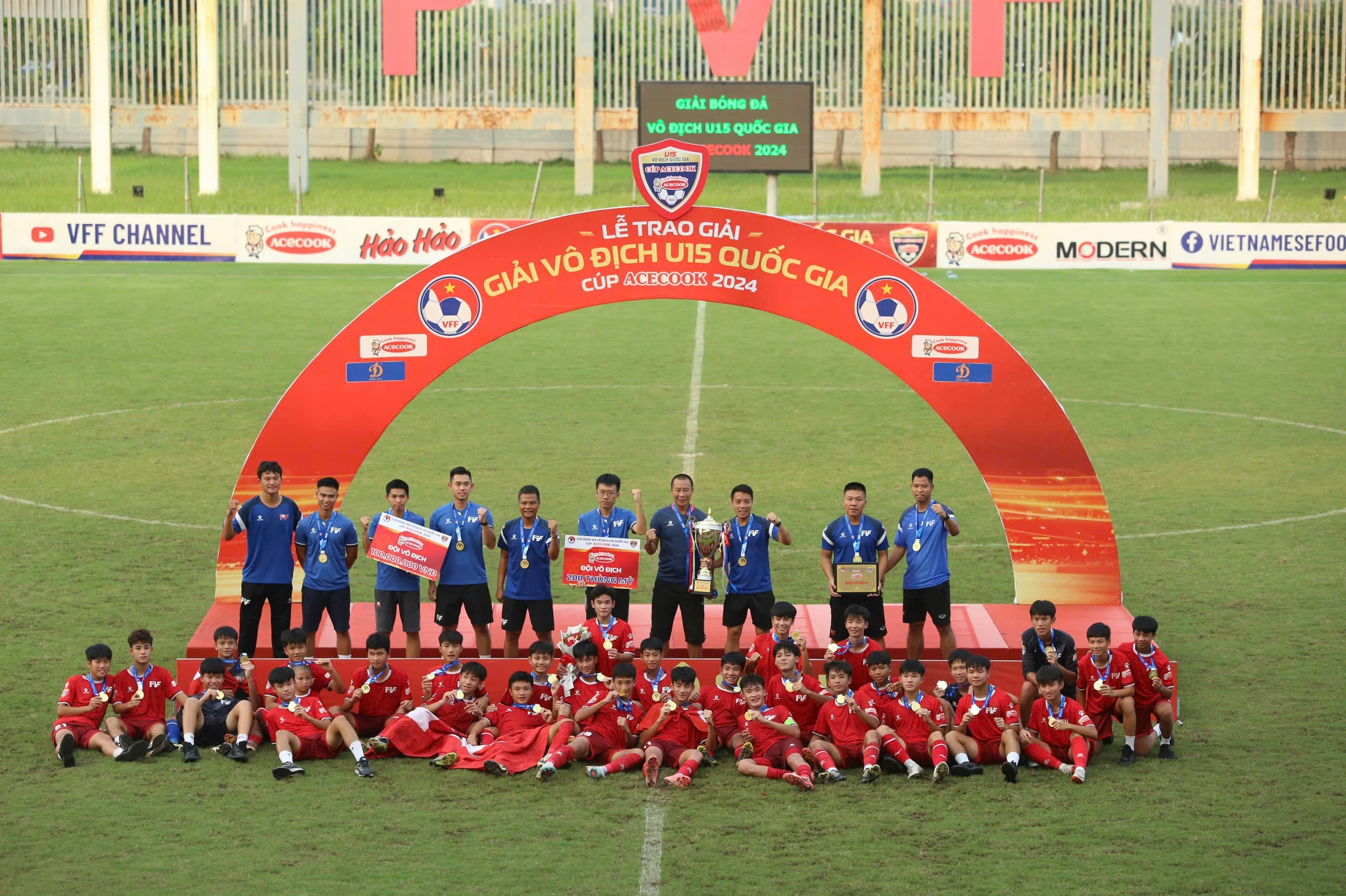 chien-luoc-nang-tam-bong-da-viet-voi-bong-da-tre-doi-tuyen-quoc-gia-asean-united-fc-1726551725.jpg