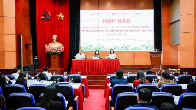 quang-canh-hop-bao-1731044504.jpg