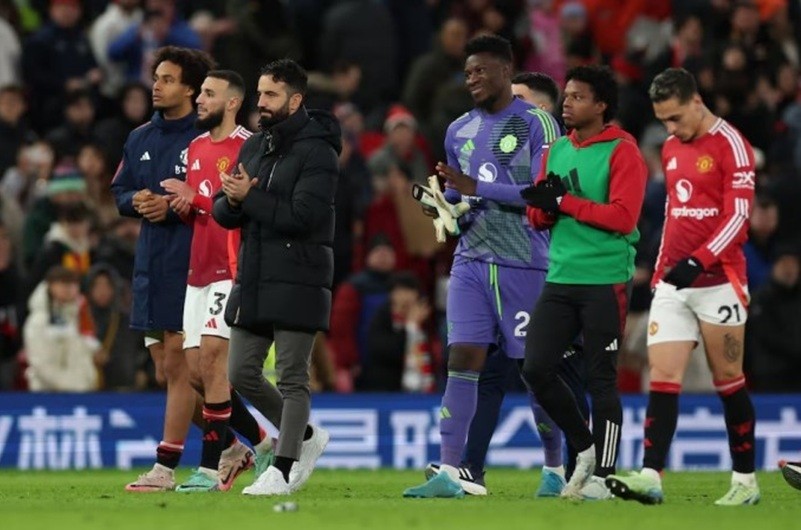 man-united-1-1735698741.jpg