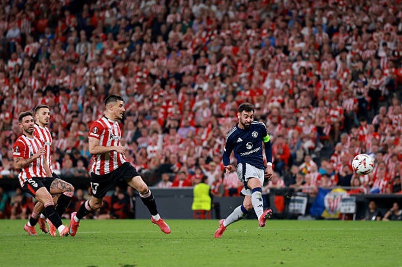 man-united-1-1746149084.jpg