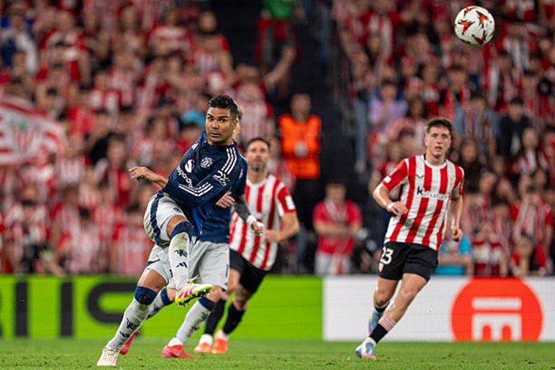 man-united-1746149084.jpg