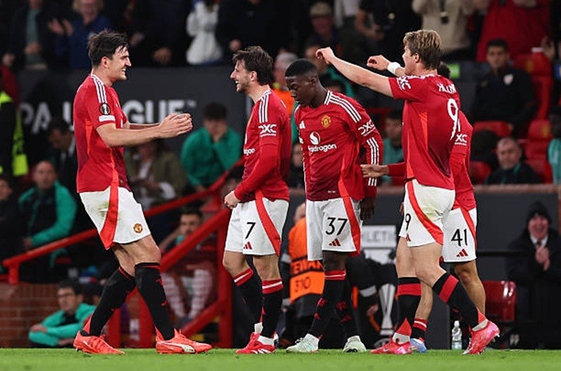 man-united-1747188291.jpg