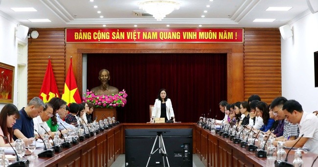 toan-canh-cuoc-hop-1747651133.jpg