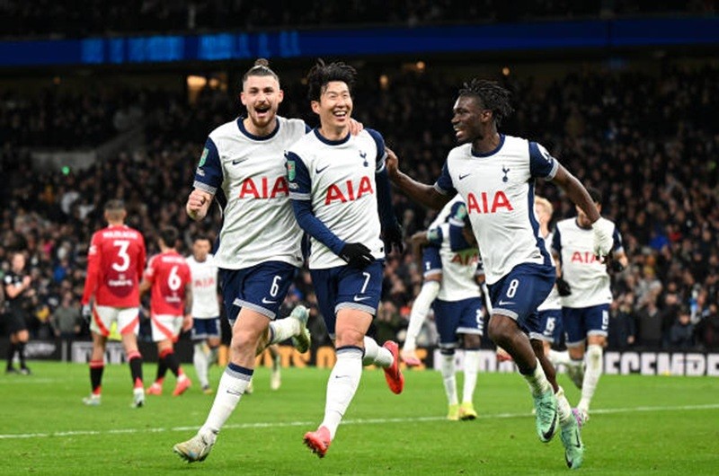 tottenham-1747796236.jpg