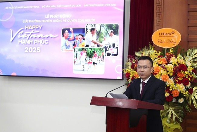 cuc-truong-tuan-1747892393.jpg