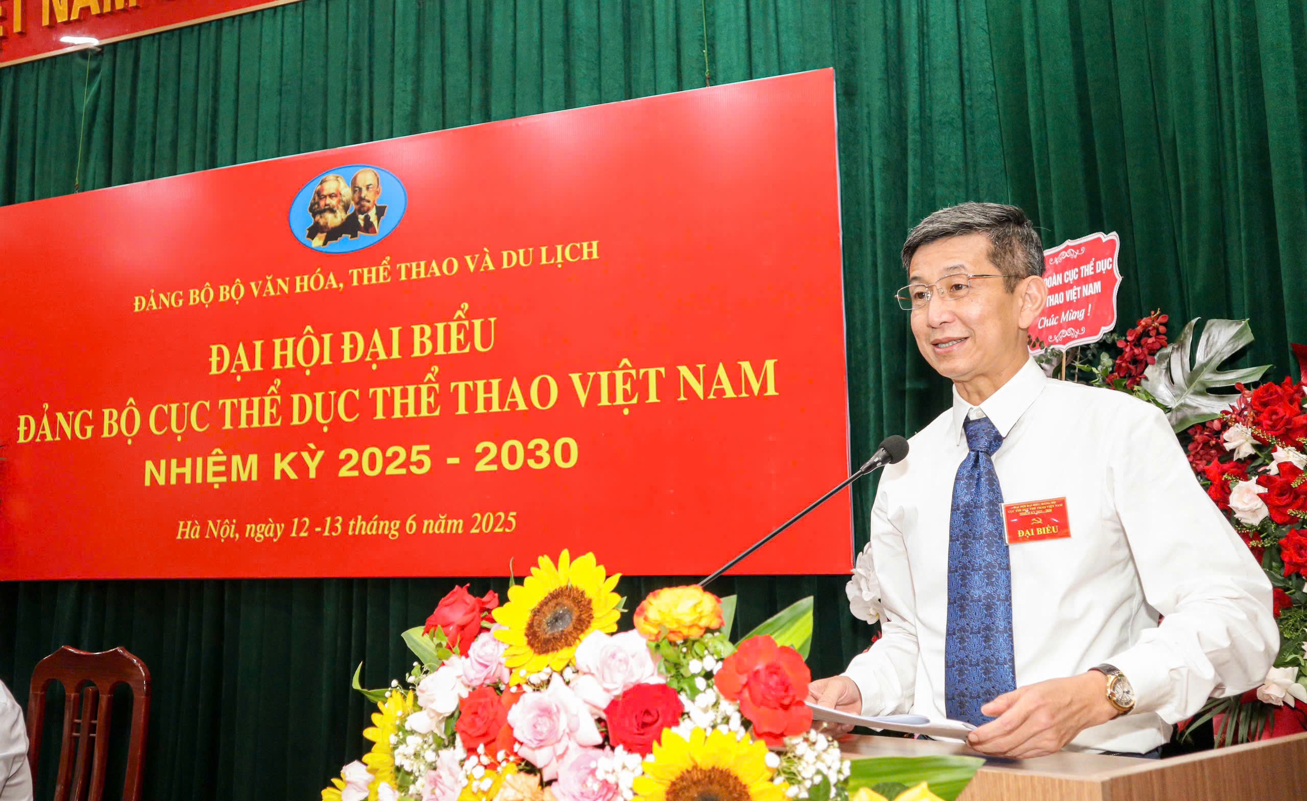 cuc-truong-1749831657.jpg