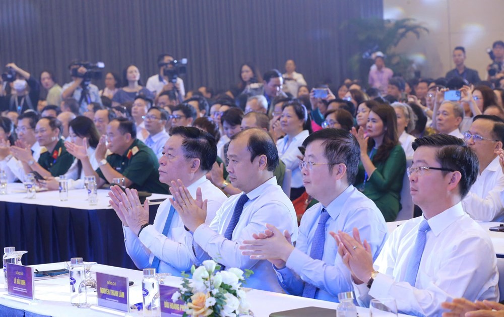 cac-dai-bieu-du-khai-mac-1750316062.jpg