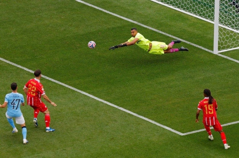 man-city-1-1750300588.jpg