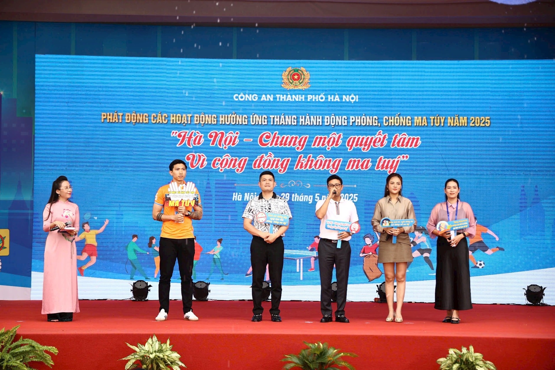 phat-dong-thang-hanh-dong-ve-phong-chong-ma-tuy-cua-ha-noi-1750324103.jpg
