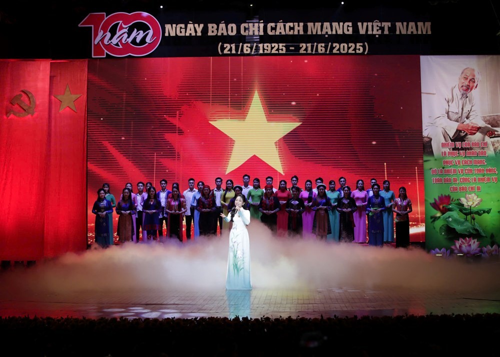 bieu-dien-nghe-thuat-1750495187.jpg