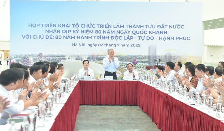 quang-canh-buoi-lam-viec-chinh-phu-1751449566.jpeg