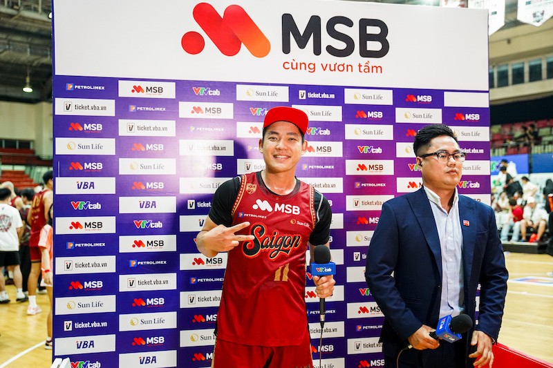 vo-kim-ban-tro-thanh-noi-binh-dau-tien-nhan-player-of-the-game-cau-thu-xuat-sac-nhat-tran-tai-vba-star-x-1751418306.jpg