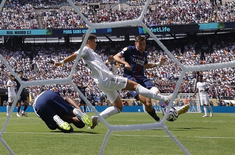 psg-1752110085.jpg
