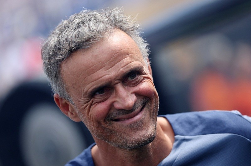 psg-1752546796.jpg