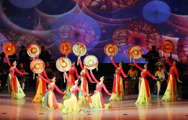 bieu-dien-nghe-thuat-1752666592.jpg